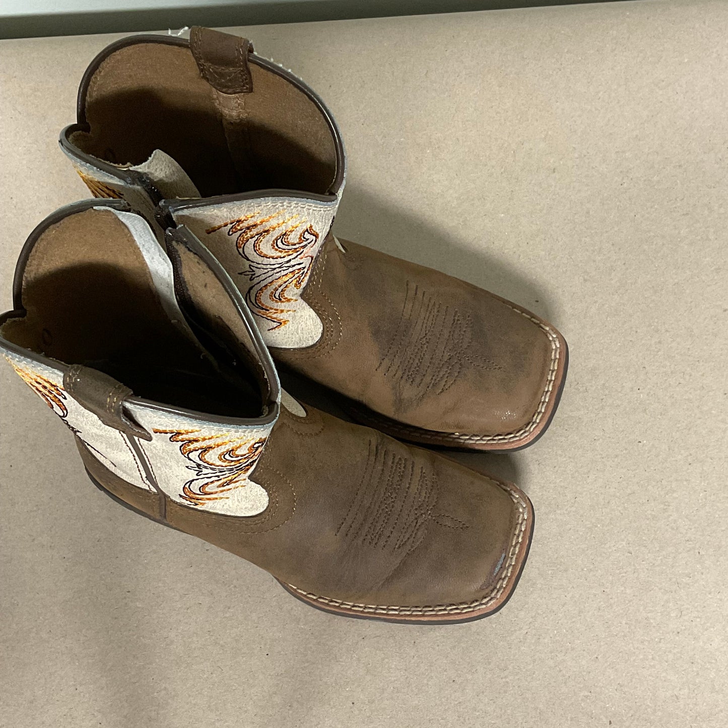 Ariat boots- toddler 10