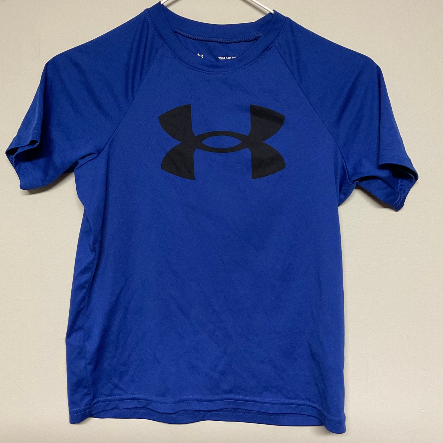 Blue Under Armour shirt