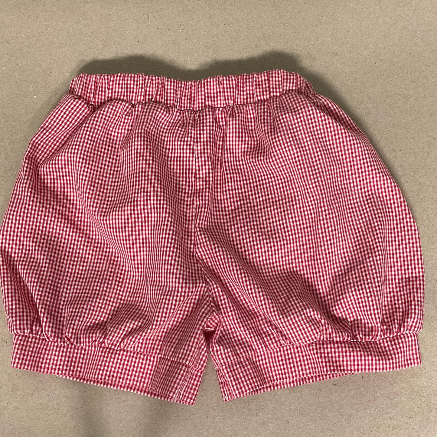 Red/white gingham bubble shorts