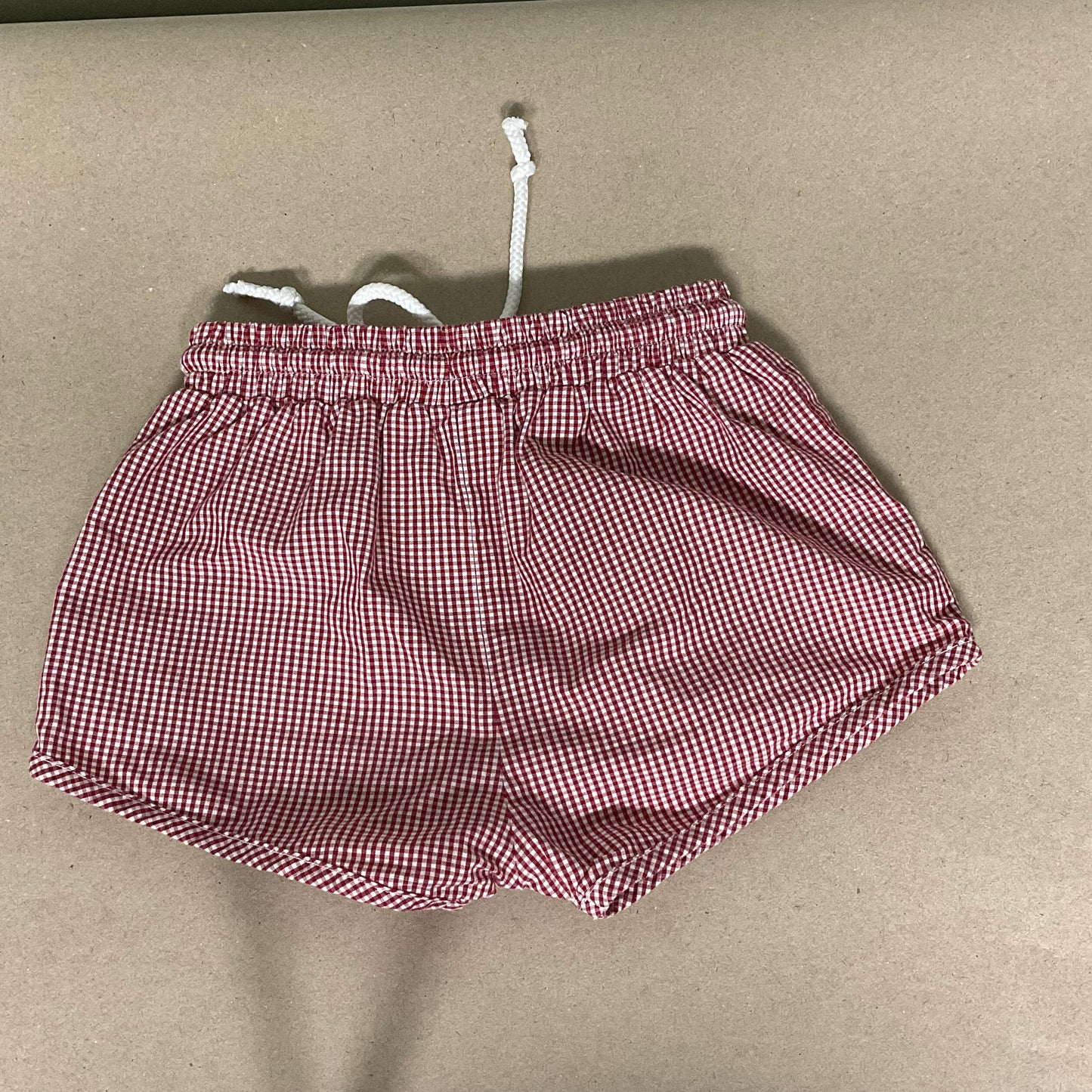 Red/white shorts w/ pockets